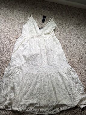 Lulu's Ivory Lace Maxi Dress with Spaghetti Straps